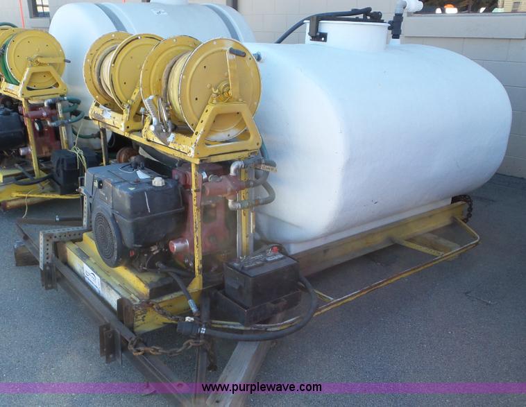 image for item K6911 1997 Westheffer FG50F20K20M weed sprayer