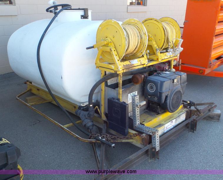 image for item K6911 1997 Westheffer FG50F20K20M weed sprayer