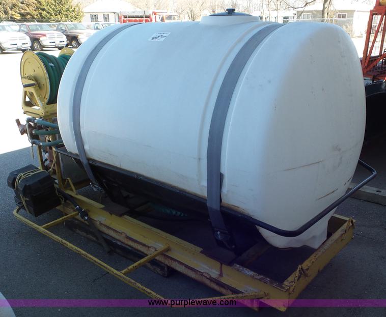 image for item K6912 1997 Westheffer FG50F20K20M weed sprayer