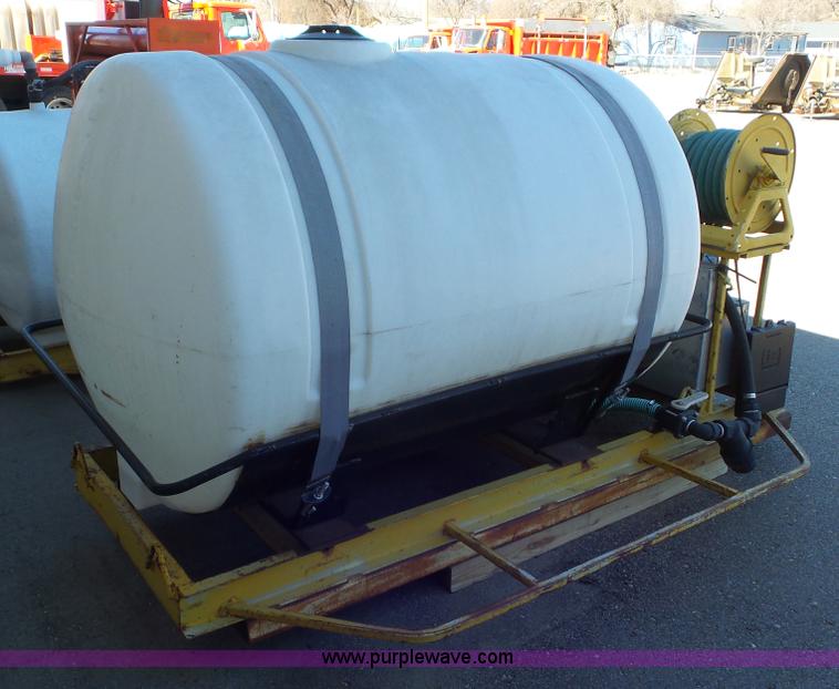 image for item K6912 1997 Westheffer FG50F20K20M weed sprayer