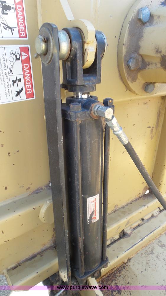 image for item K6919 2005 Land Pride RCB6015 rotary mower