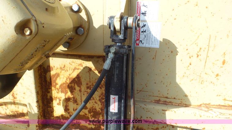 image for item K6920 2010 Land Pride RCB10 rotary mower