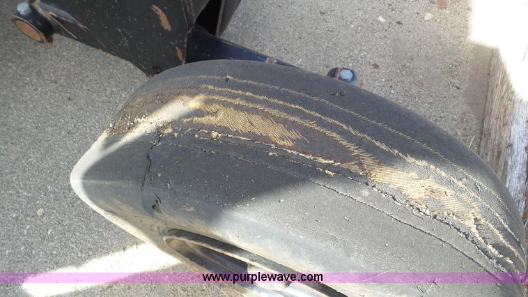 image for item K6920 2010 Land Pride RCB10 rotary mower