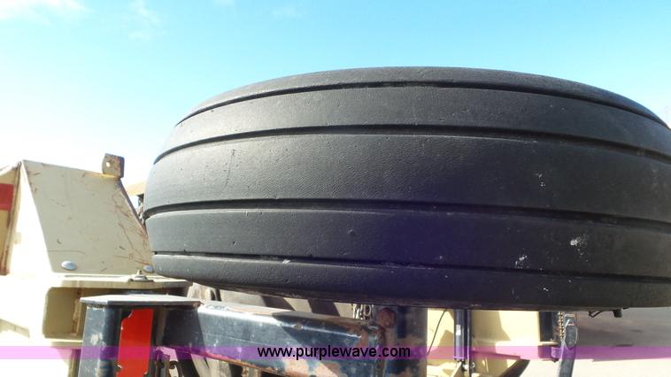 image for item K6920 2010 Land Pride RCB10 rotary mower