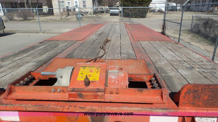 image for item K6921 2001 Trail Eze PDLX20TC tilt deck trailer