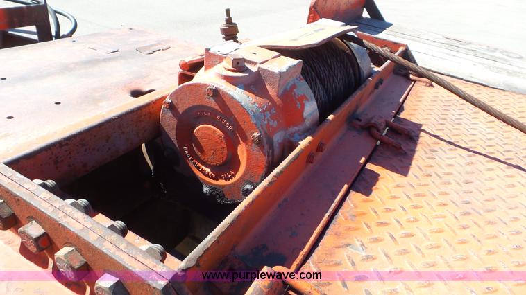 image for item K6921 2001 Trail Eze PDLX20TC tilt deck trailer