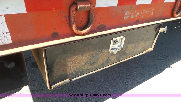 image for item K6921 2001 Trail Eze PDLX20TC tilt deck trailer