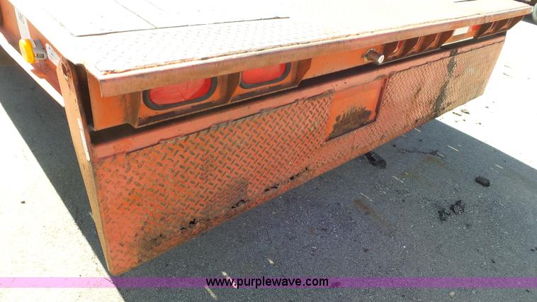 image for item K6921 2001 Trail Eze PDLX20TC tilt deck trailer