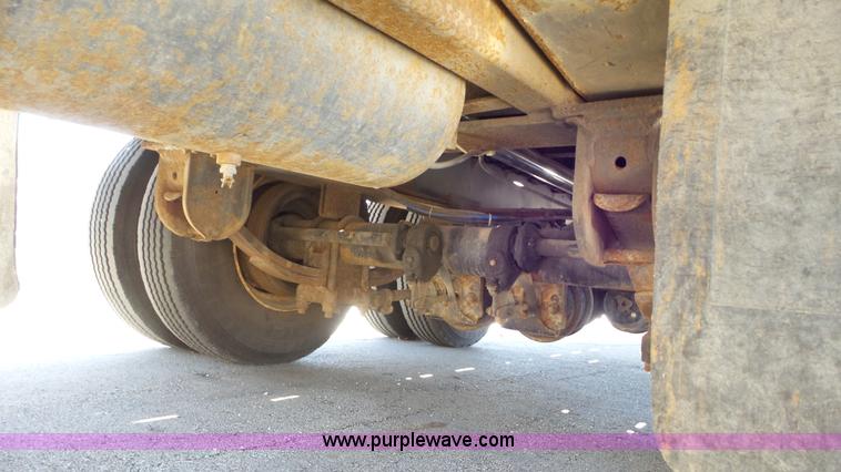 image for item K6921 2001 Trail Eze PDLX20TC tilt deck trailer