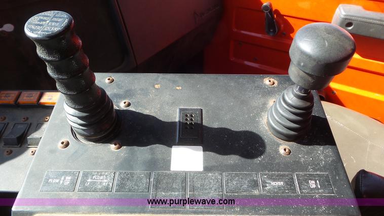 image for item K6922 1997 International 4900 dump truck