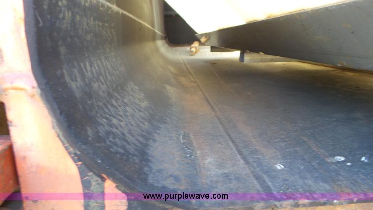 image for item K6922 1997 International 4900 dump truck