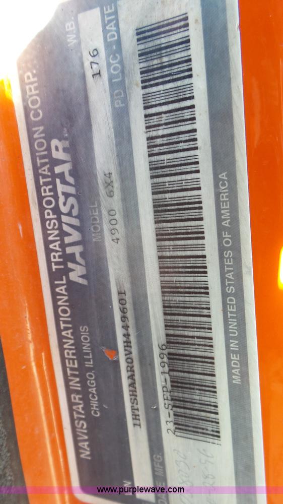 image for item K6922 1997 International 4900 dump truck