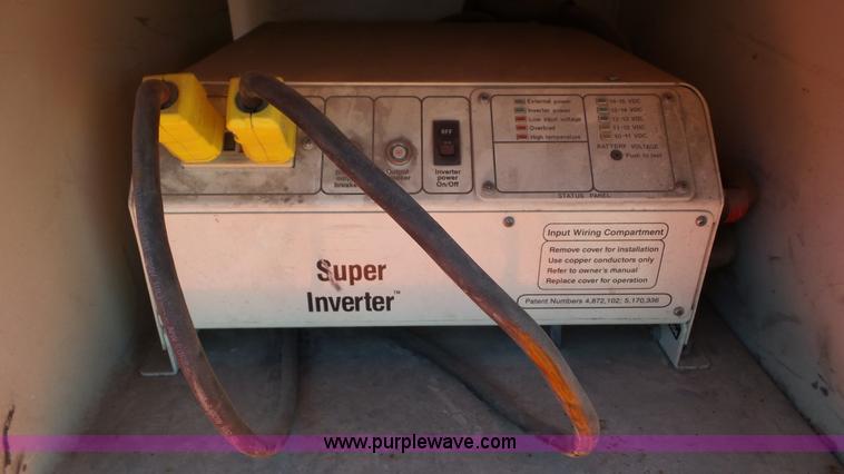 image for item K6923 1999 International 4900 digger derrick truck