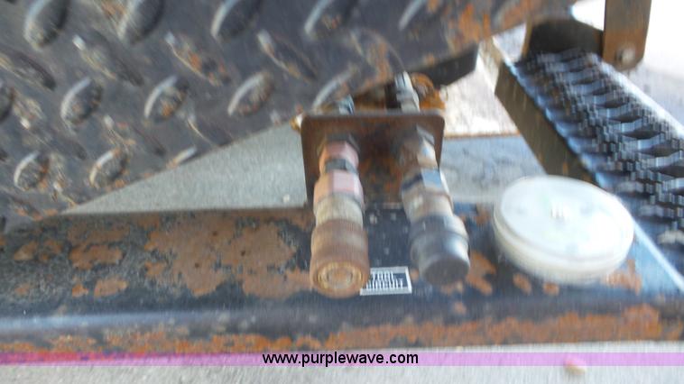 image for item K6923 1999 International 4900 digger derrick truck