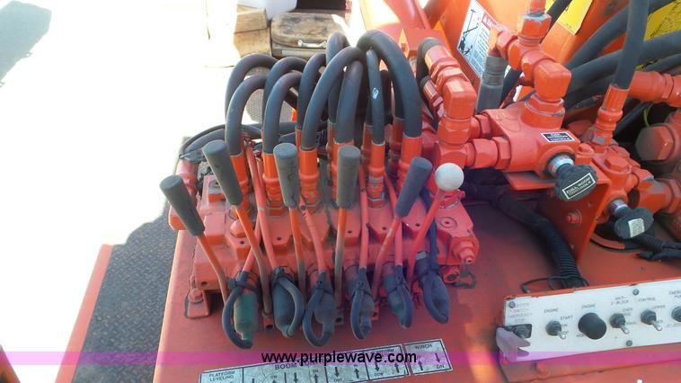 image for item K6923 1999 International 4900 digger derrick truck