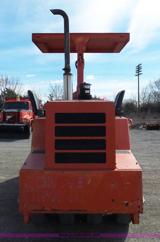 image for item L6259 1999 Bomag BW11RH pneumatic roller