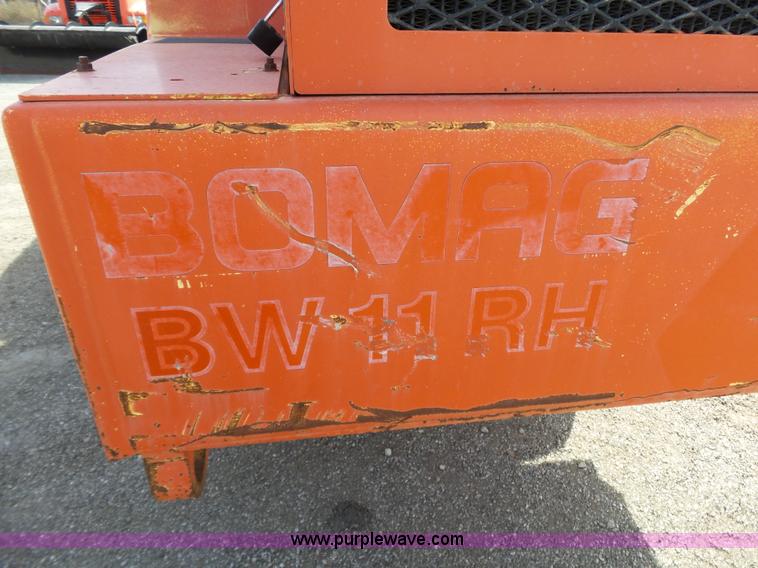 image for item L6259 1999 Bomag BW11RH pneumatic roller