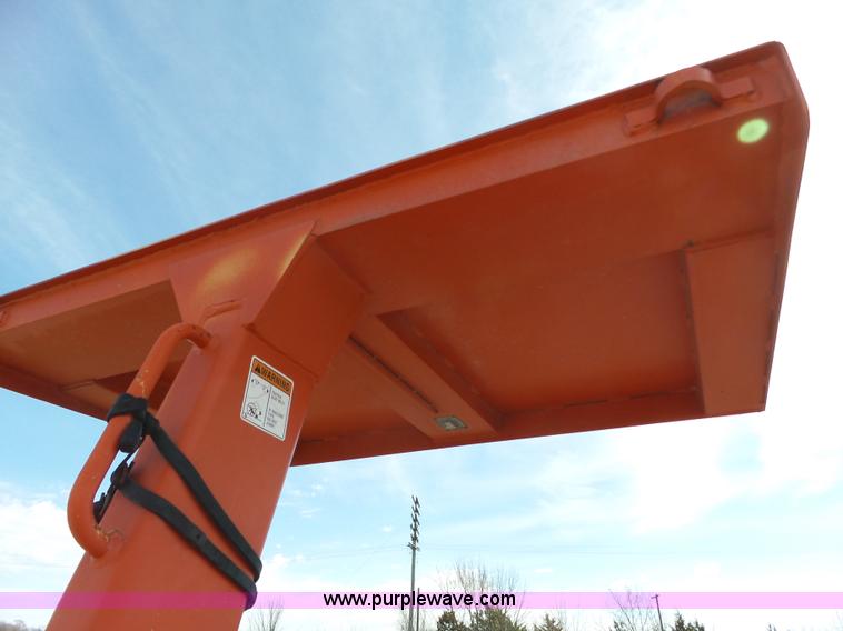 image for item L6259 1999 Bomag BW11RH pneumatic roller