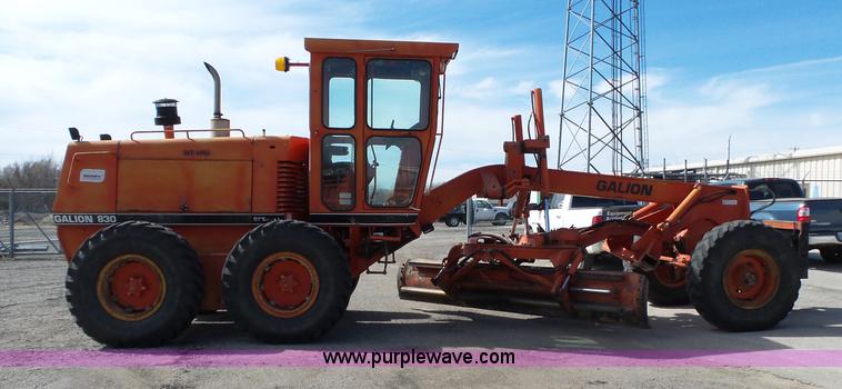 image for item L6261 1995 Galion 830 motor grader