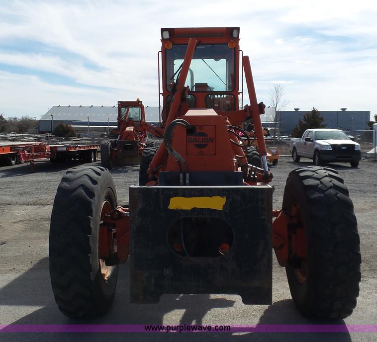 image for item L6261 1995 Galion 830 motor grader