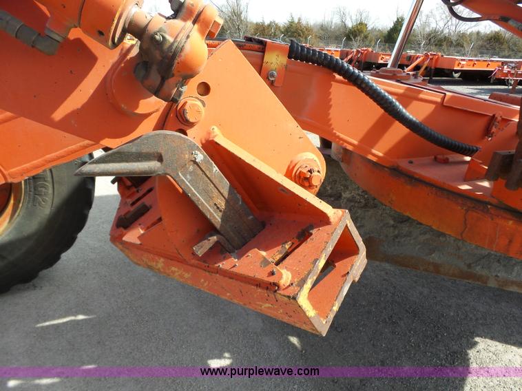 image for item L6261 1995 Galion 830 motor grader