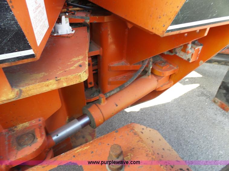 image for item L6261 1995 Galion 830 motor grader