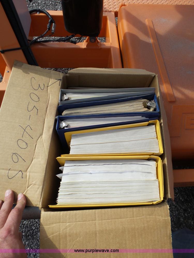 image for item L6261 1995 Galion 830 motor grader