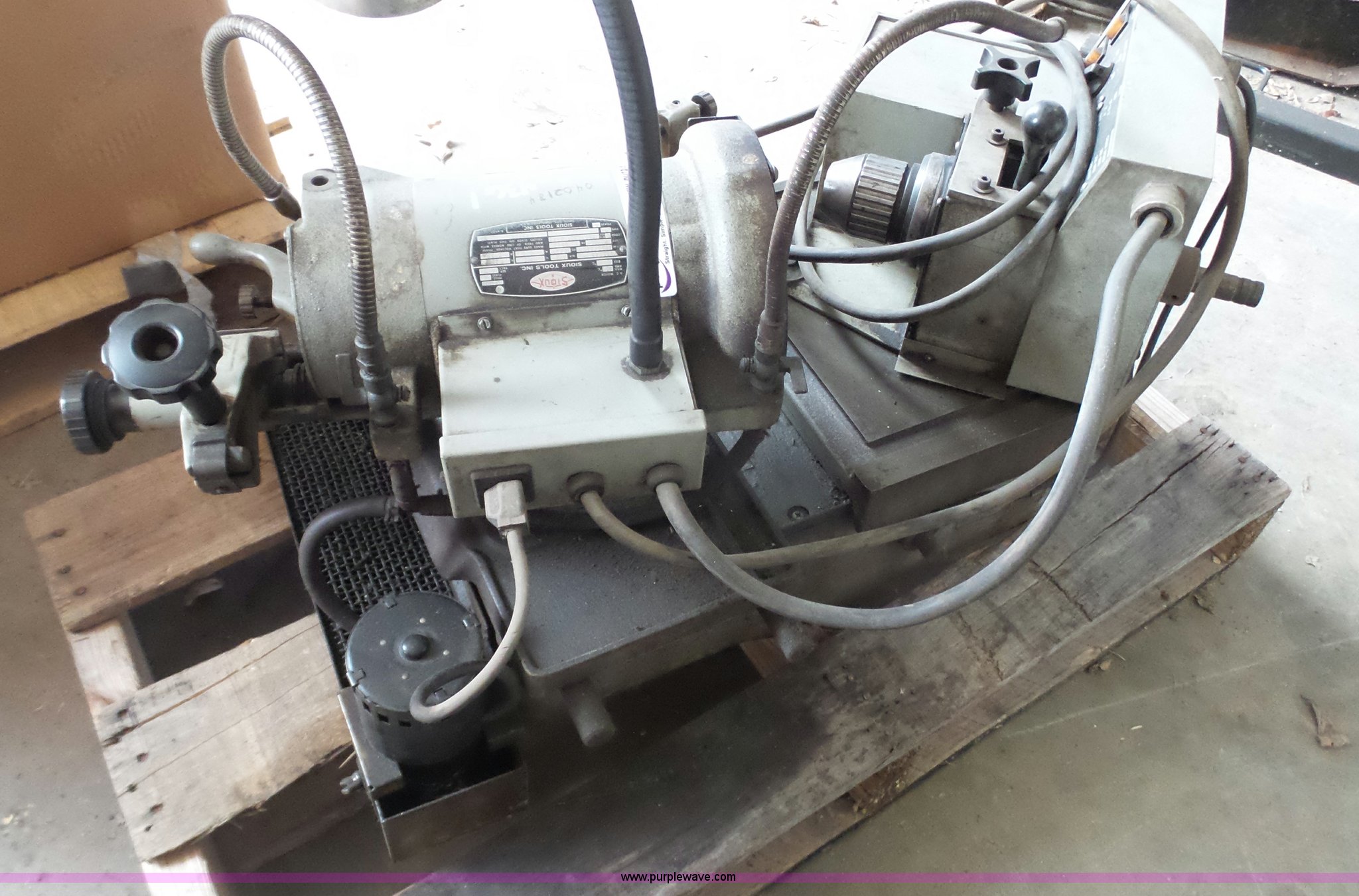 1984 Sioux 2001 valve grinder in Topeka, KS Item BF9053 sold Purple