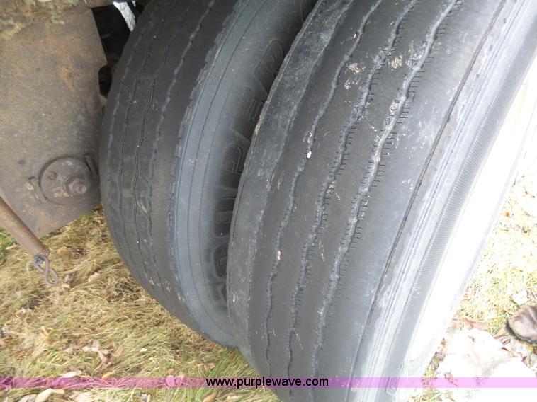 image for item AL9223 2005 Great Dane TR refrigerated trailer