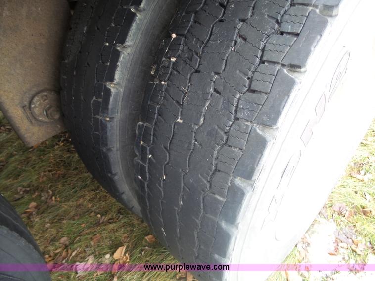 image for item AL9223 2005 Great Dane TR refrigerated trailer