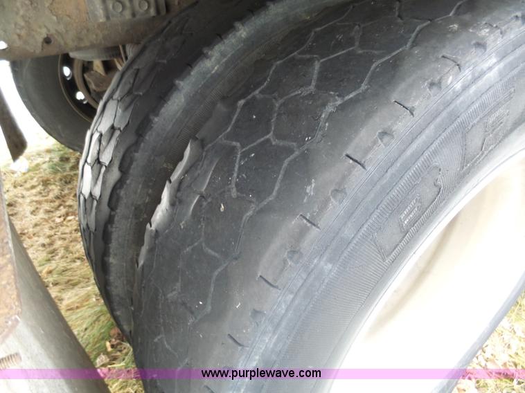 image for item AL9223 2005 Great Dane TR refrigerated trailer