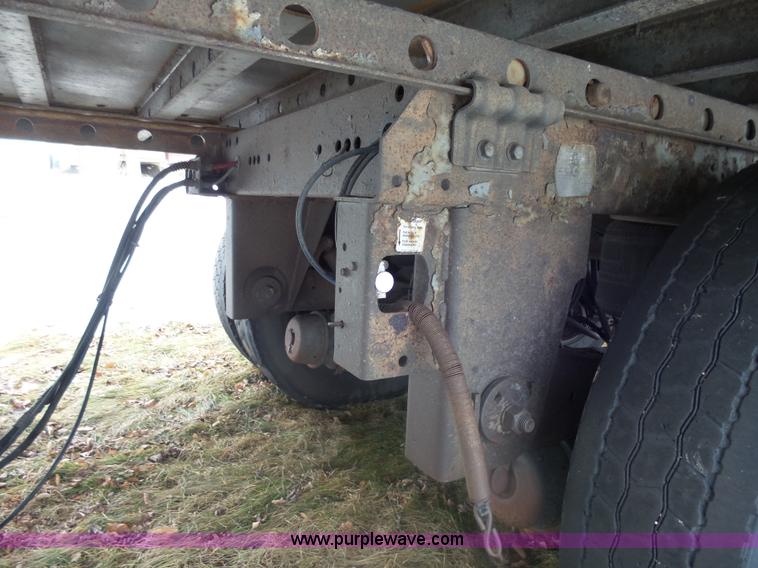 image for item AL9223 2005 Great Dane TR refrigerated trailer