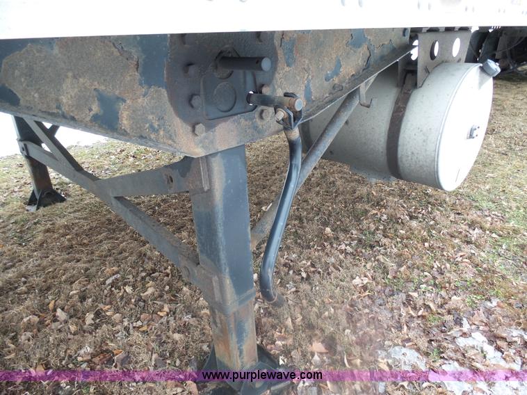 image for item AL9223 2005 Great Dane TR refrigerated trailer