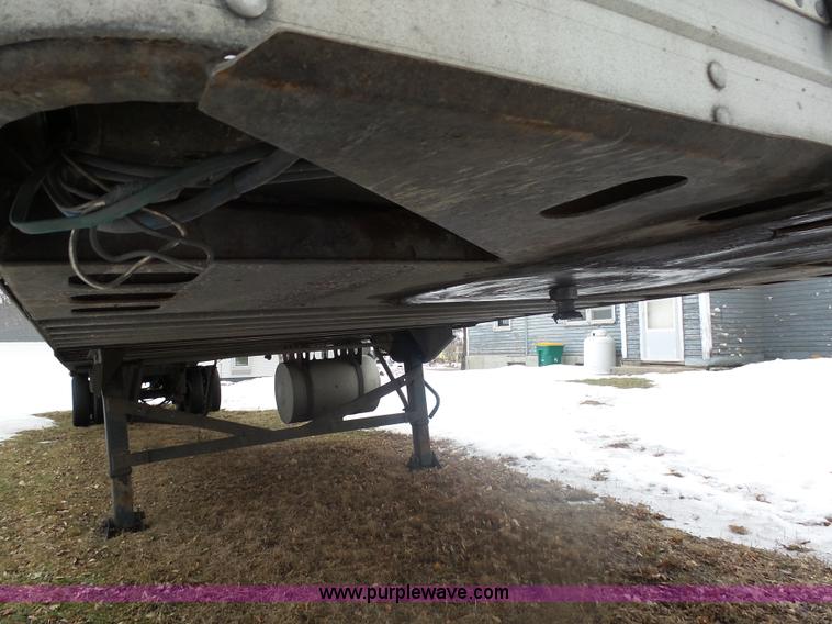 image for item AL9223 2005 Great Dane TR refrigerated trailer