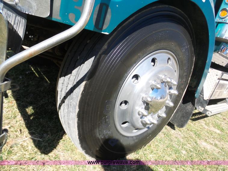 image for item AX9236 2006 Western Star 4900EX semi truck