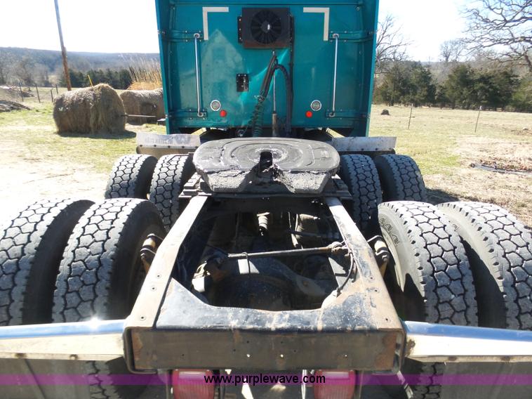 image for item AX9236 2006 Western Star 4900EX semi truck