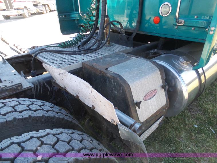 image for item AX9236 2006 Western Star 4900EX semi truck