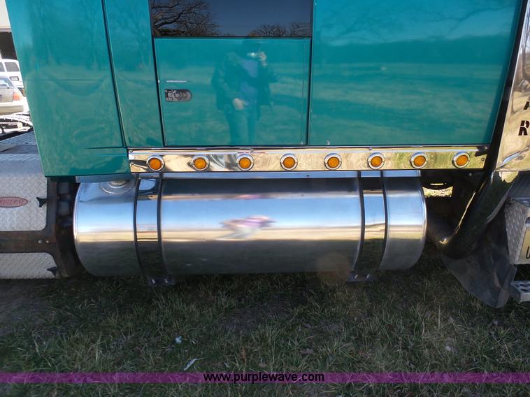 image for item AX9236 2006 Western Star 4900EX semi truck