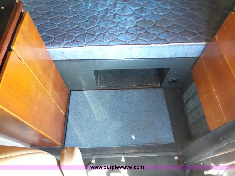 image for item AX9236 2006 Western Star 4900EX semi truck