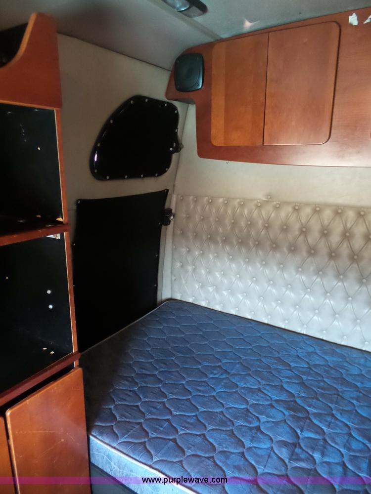 image for item AX9236 2006 Western Star 4900EX semi truck