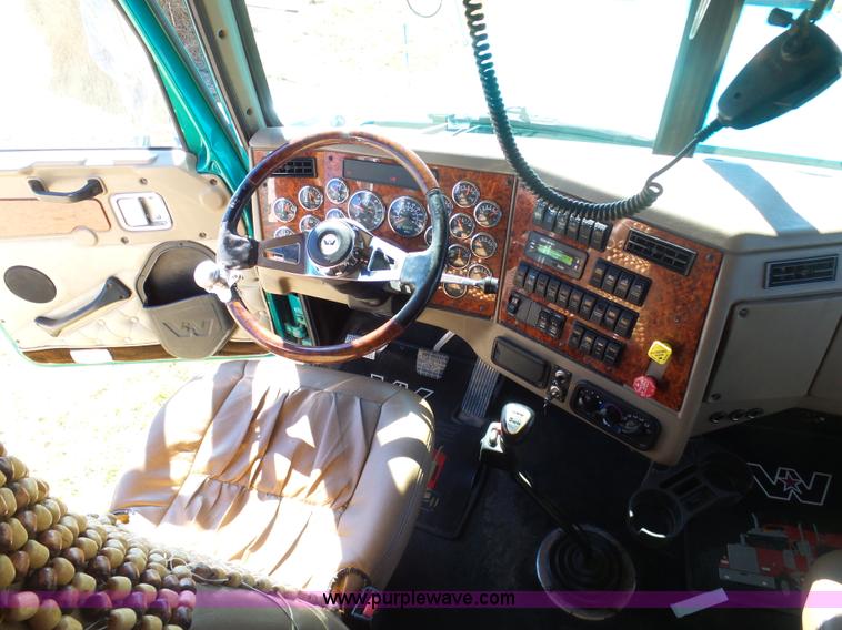 image for item AX9236 2006 Western Star 4900EX semi truck