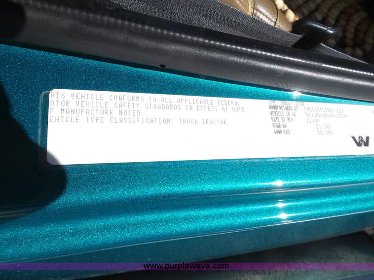 image for item AX9236 2006 Western Star 4900EX semi truck