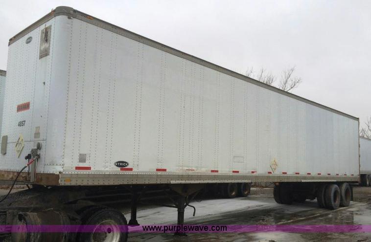 image for item E1894 1990 Strick dry van trailer