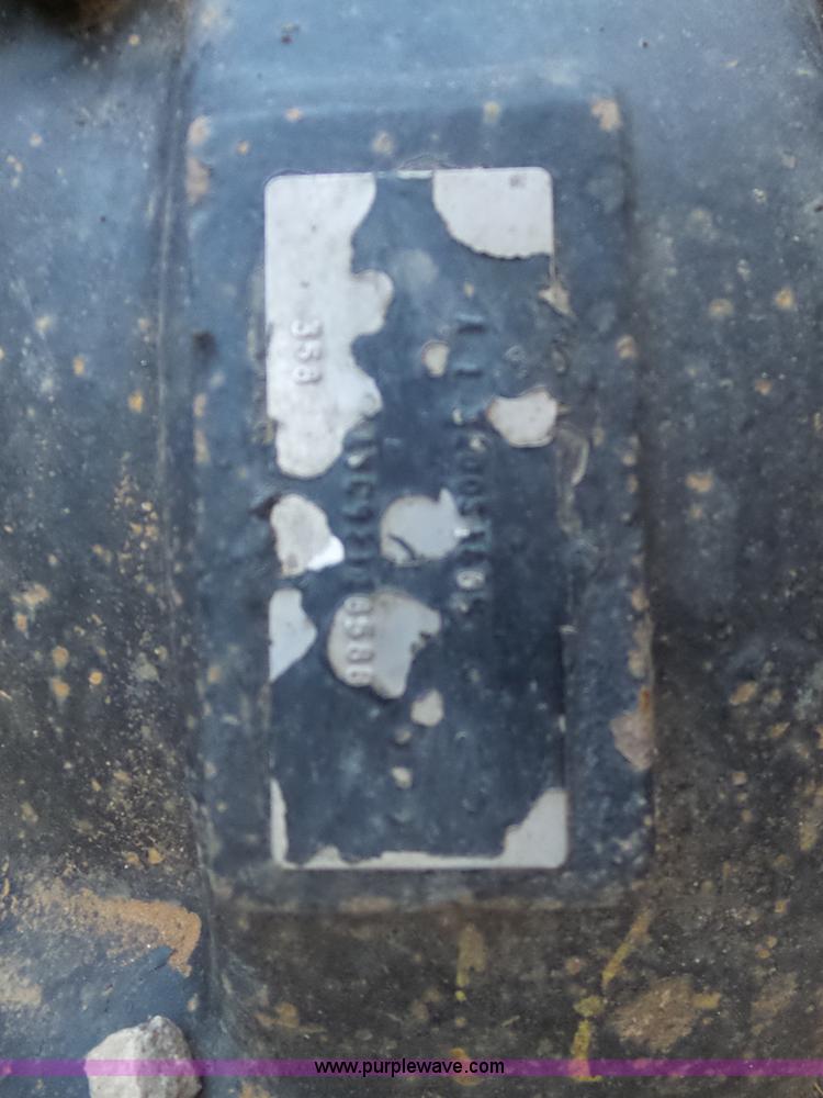 image for item J1254 1993 Freightliner FLD semi truck