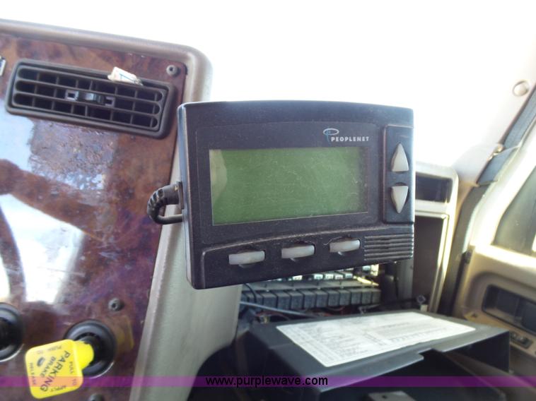 image for item J1258 2007 International 9400i semi truck