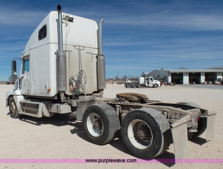 image for item J1262 1998 Freightliner Century Class semi truck