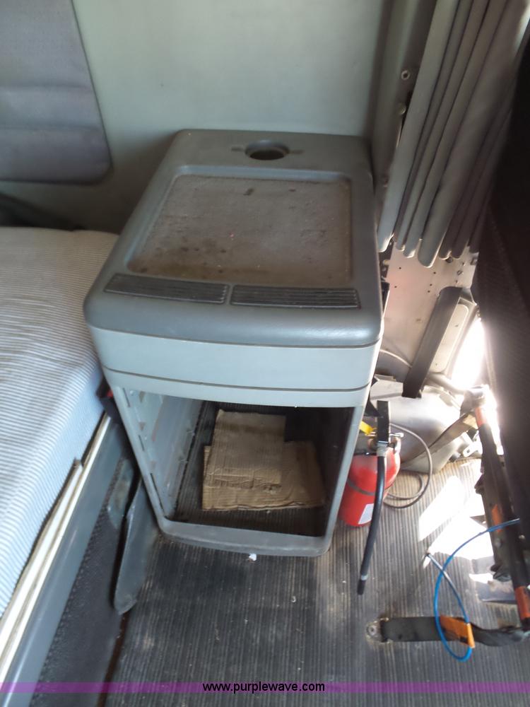 image for item J1262 1998 Freightliner Century Class semi truck