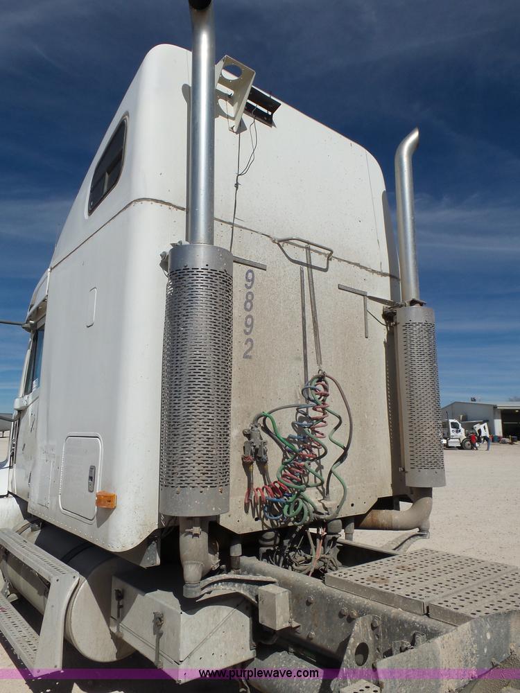 image for item J1262 1998 Freightliner Century Class semi truck