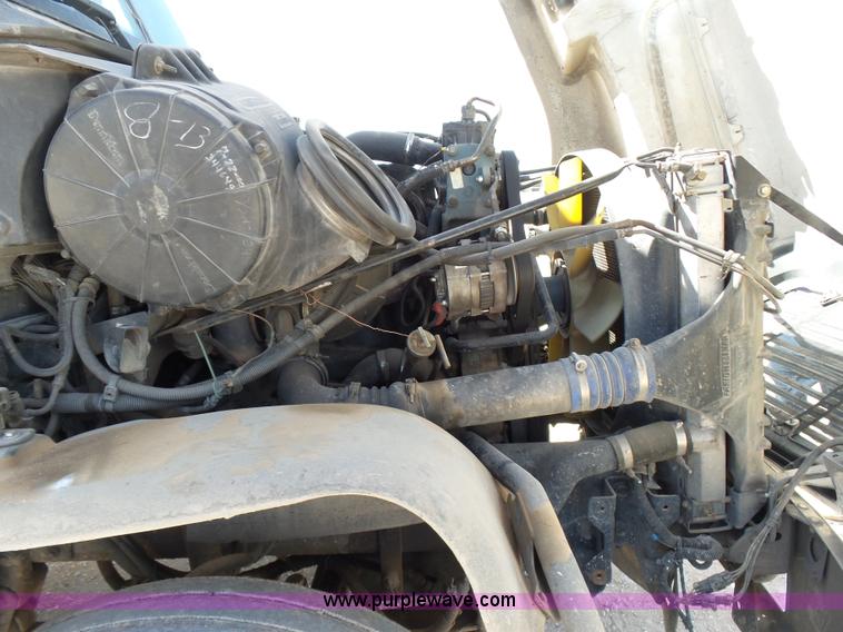 image for item J1262 1998 Freightliner Century Class semi truck