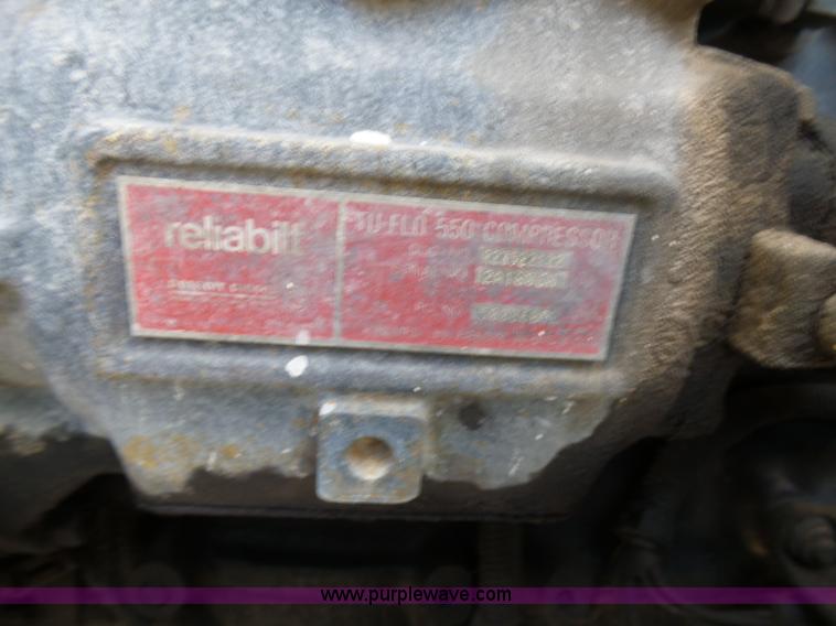 image for item J1262 1998 Freightliner Century Class semi truck